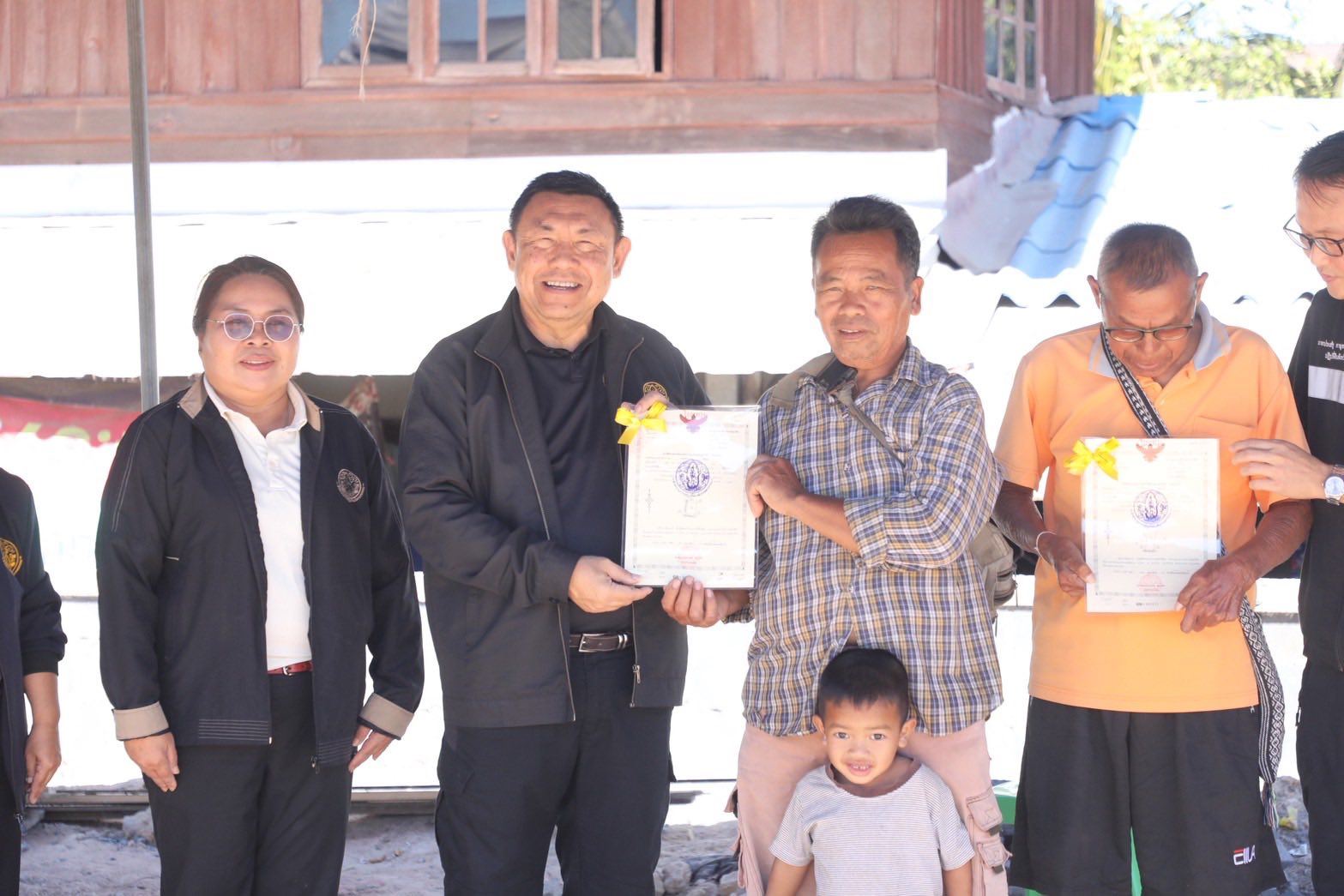 title - “ส.ป.ก. ไม่ทิ้งใครไว้ข้างหลัง” เลขาฯ สั่งลุย ศูนย์เคลื่อนที่ เร่งช่วยเกษตรกรในเขตปฏิรูปที่ดินในพื้นที่เสี่ยงภัย